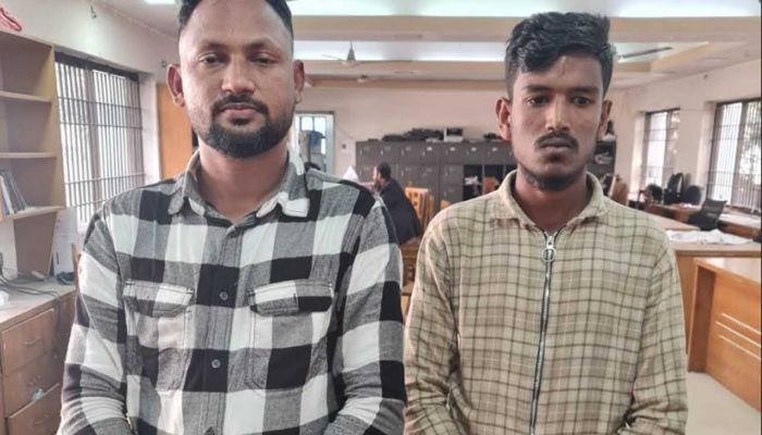 চট্টগ্রাম নগরীর কোতোয়ালি এলাকা থেকে ভুয়া দুই এনএসআই আটক