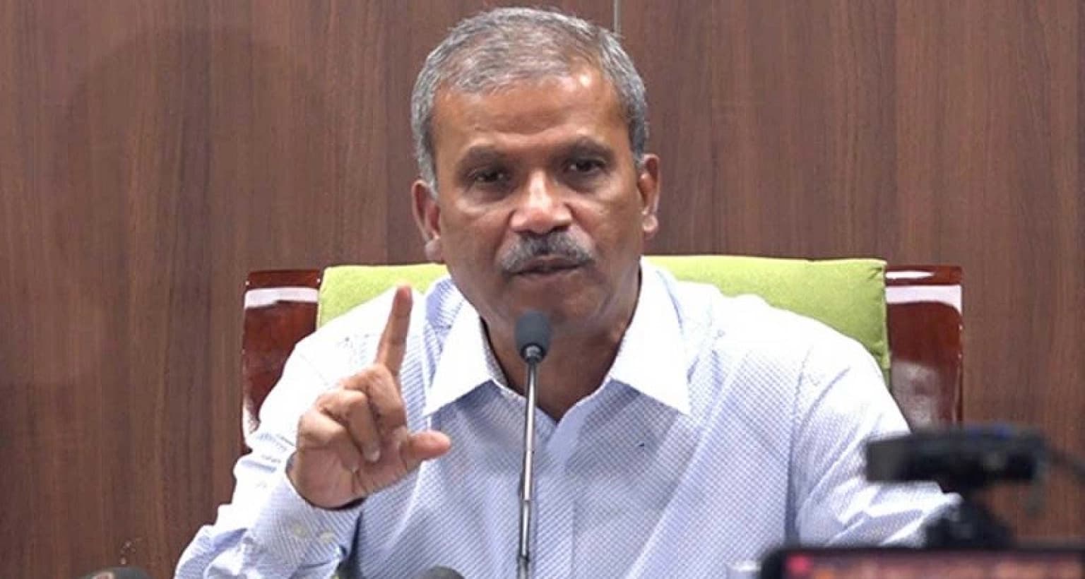ছাত্রদল-ছাত্রশিবির সংঘাত নিরসনে প্যারেন্ট সংগঠনের সিনিয়রদের হস্তক্ষেপ চাইলেন আসিফ নজরুল