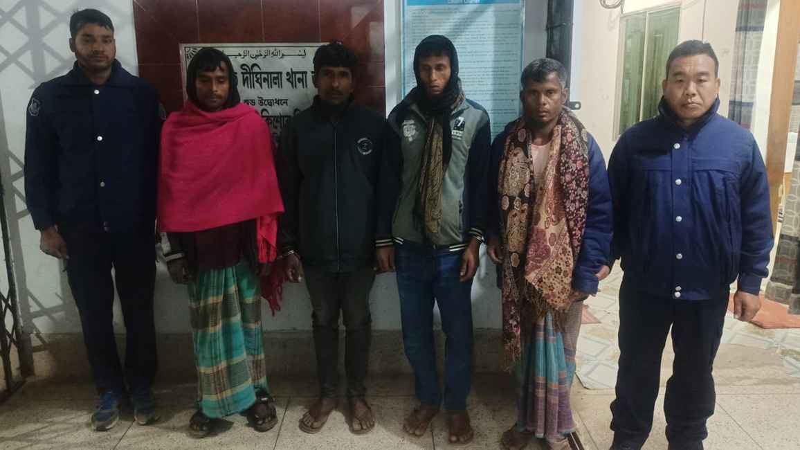 খাগড়াছড়িতে যুবলীগের নেতাসহ আটক ৬ : অপারেশন ডেভিল হান্ট