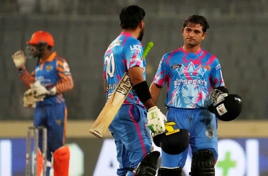 খুলনাকে কাঁদিয়ে বিপিএলের মেগা ফাইনালে চিটাগং কিংস