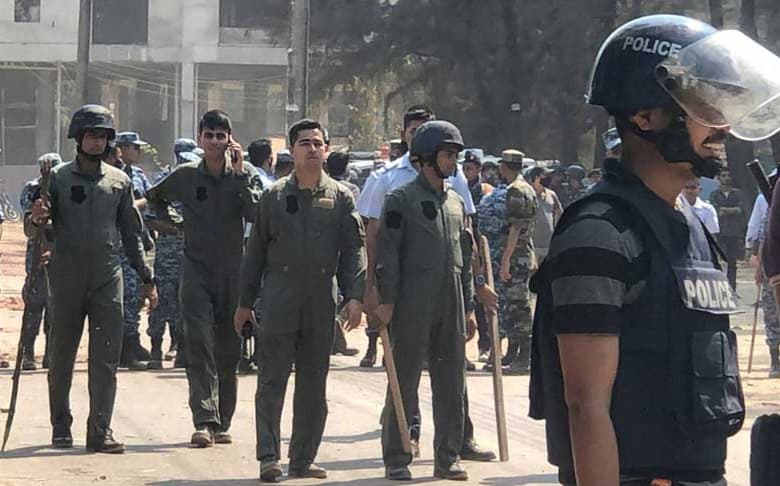 কক্সবাজারে বিমান বাহিনীর ঘাঁটিতে হামলা, গুলিতে নিহত ১