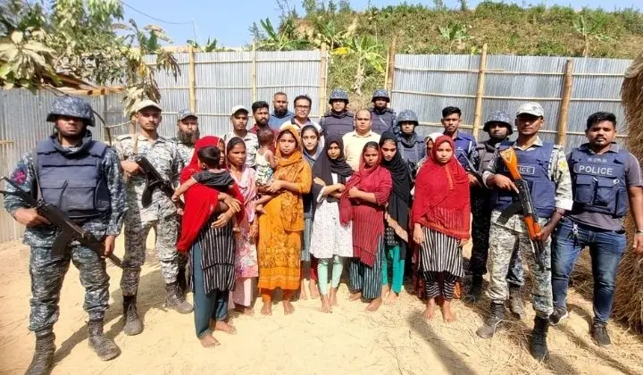 টেকনাফে অপহরণকারীদের আস্তানায় অভিযান, ১১ নারী ও শিশু উদ্ধার