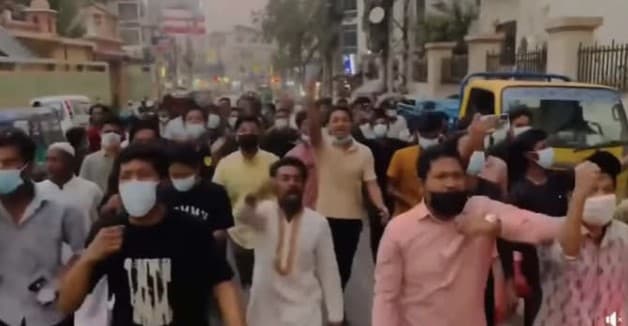 চকবাজারে নিষিদ্ধ ঘোষিত সংগঠন ছাত্রলীগের মিছিল : ৭৬ জনের বিরুদ্ধে মামলা