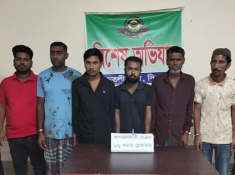 চট্টগ্রামে অস্থিতিশীলতা সৃষ্টির অভিযোগে ৬০ জন গ্রেপ্তার
