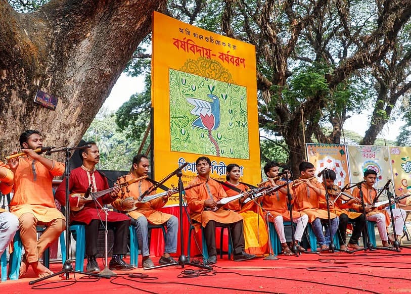 সিআরবিতে বর্ষবরণে লোকসমাগম কম, ডিসি হিলে হামলার প্রভাব