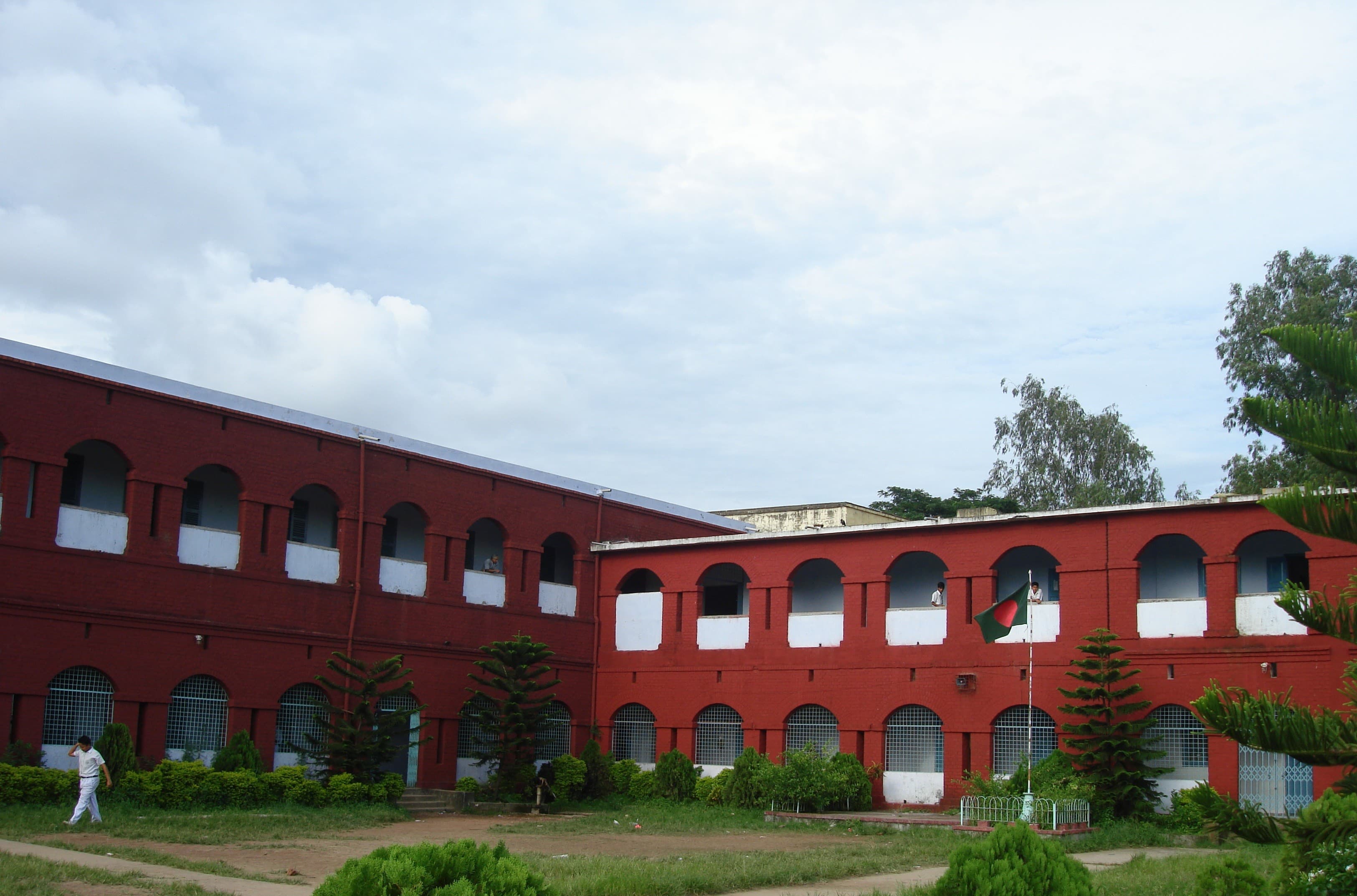 চট্টগ্রাম কলেজিয়েট স্কুলে নবম শ্রেণির সব শিক্ষার্থীকে জোর করে বিজ্ঞান বিভাগে ভর্তি করানোর অভিযোগ