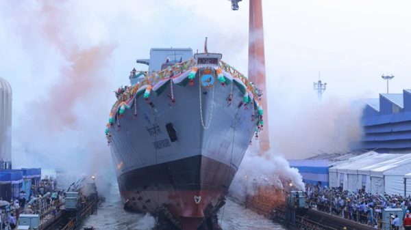 ভারতের সাথে ২১ মিলিয়ন ডলারের যুদ্ধ জাহাজ নির্মাণ চুক্তি বাতিল করলো ঢাকা