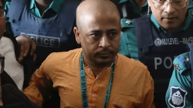 চিন্ময় কৃষ্ণ দাসকে আরও চার মামলায় গ্রেপ্তার দেখানোর আদেশ