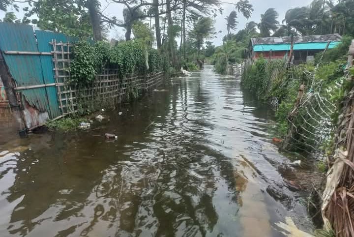 সেন্টমার্টিনে খাদ্য সংকট: পর্যটন ধস ও বৈরী আবহাওয়ায় বিপর্যস্ত দ্বীপবাসী