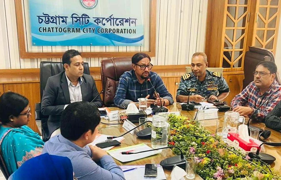 বর্ষার আগেই সড়ক সংস্কার ও জলাবদ্ধতা নিরসনে নির্দেশ চসিক মেয়রের