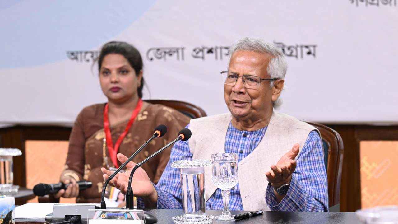 জলাবদ্ধতার সমাধানে চট্টগ্রামকে উদাহরণ গড়তে হবে : প্রধান উপদেষ্টা