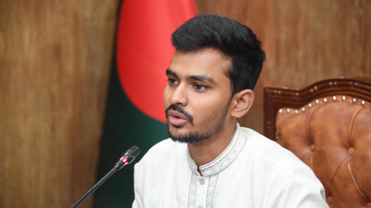 ইশরাক হোসেনের মেয়র হওয়া না হওয়া আদালতে বিচারাধীন : উপদেষ্টা আসিফ মাহমুদ