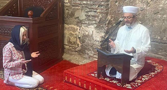 The sound of Azan inspires me to embrace Islam: Ukrainian girl
