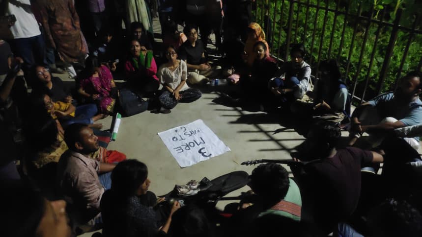 Sexual harassment: CU students protest with poetry and songs