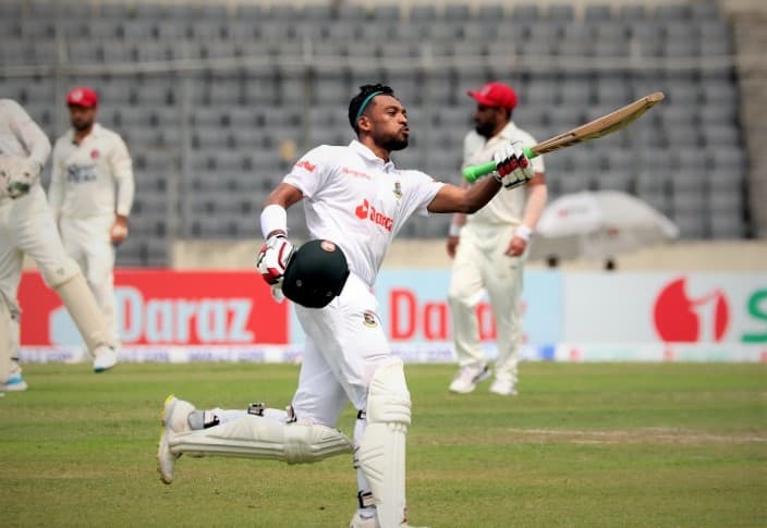 Bangladesh dominates in the Dhaka Test thanks to Shanto&#8217;s century
