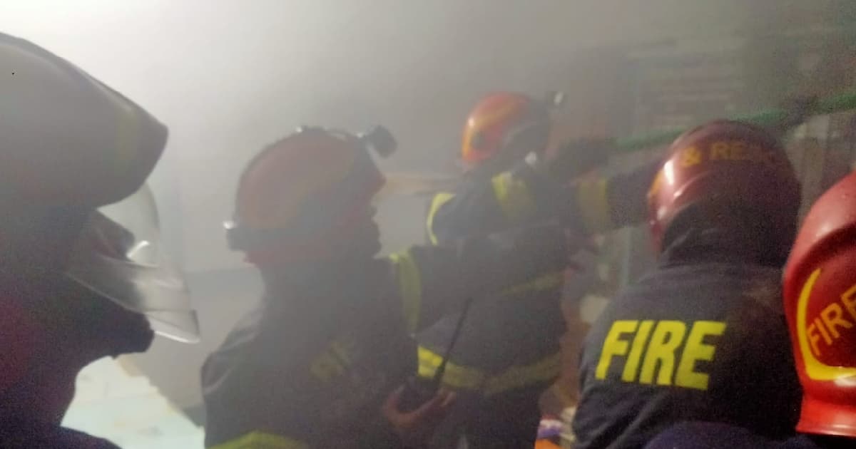 Polling station set on fire in Ctg