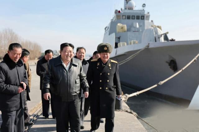 Kim inspects warships as North Korea prepares for conflict