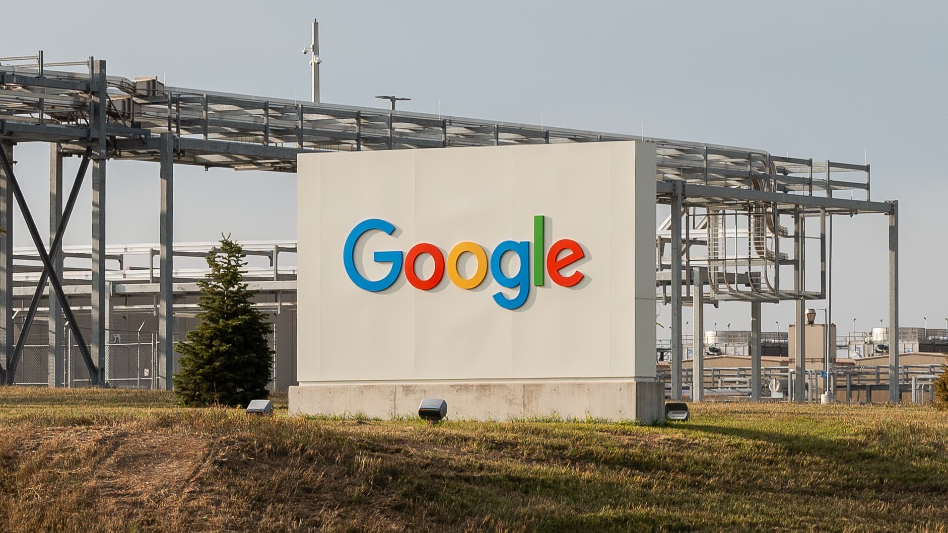 Google Wants Nuclear Reactors to Power its AI Data Centers .