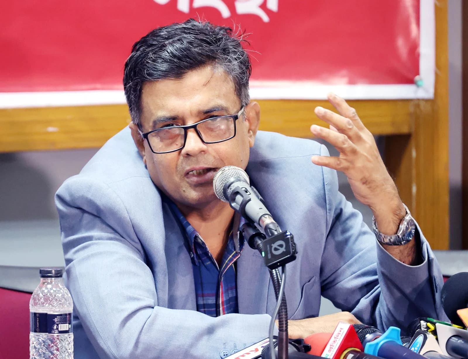 Shafiqul calls for constructive criticism of govt, not praise .