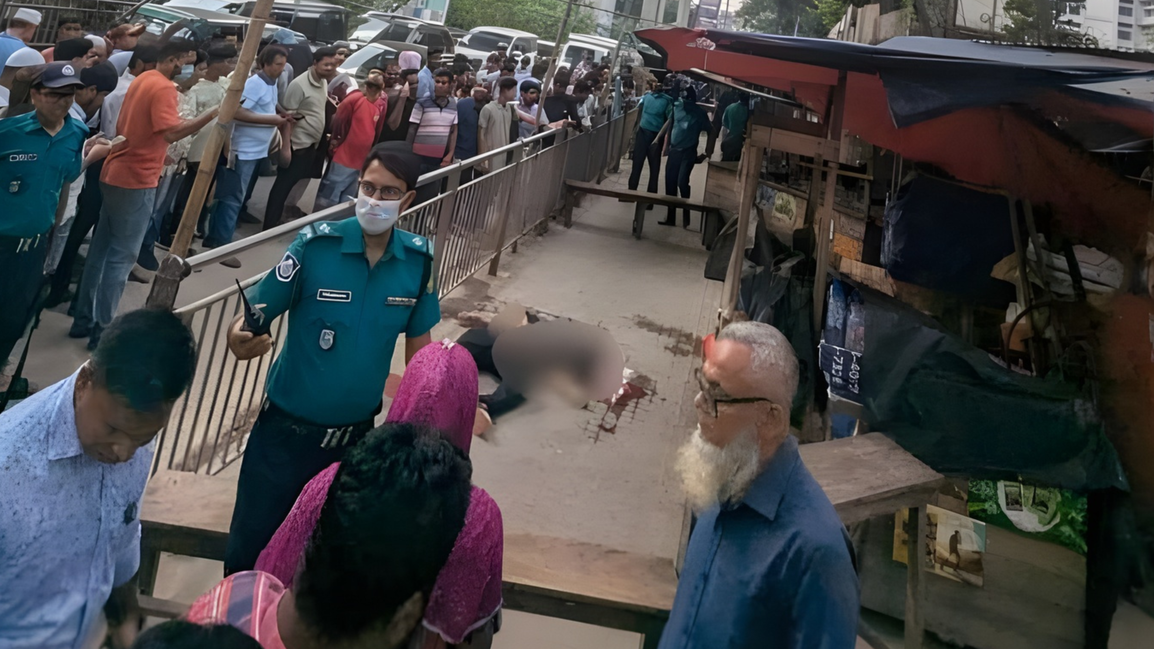ফার্মগেটে মেট্রোরেলের বিয়ারিং প্যাড ভেঙে পড়ে পথচারী নিহত