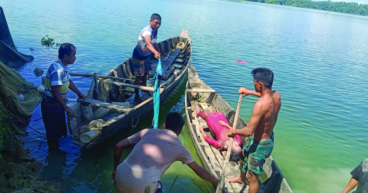 রাঙামাটিতে স্বামীর জন্য ওষুধ আনতে গিয়ে নৌকা থেকে পড়ে নারীর মৃ/ত্যু 