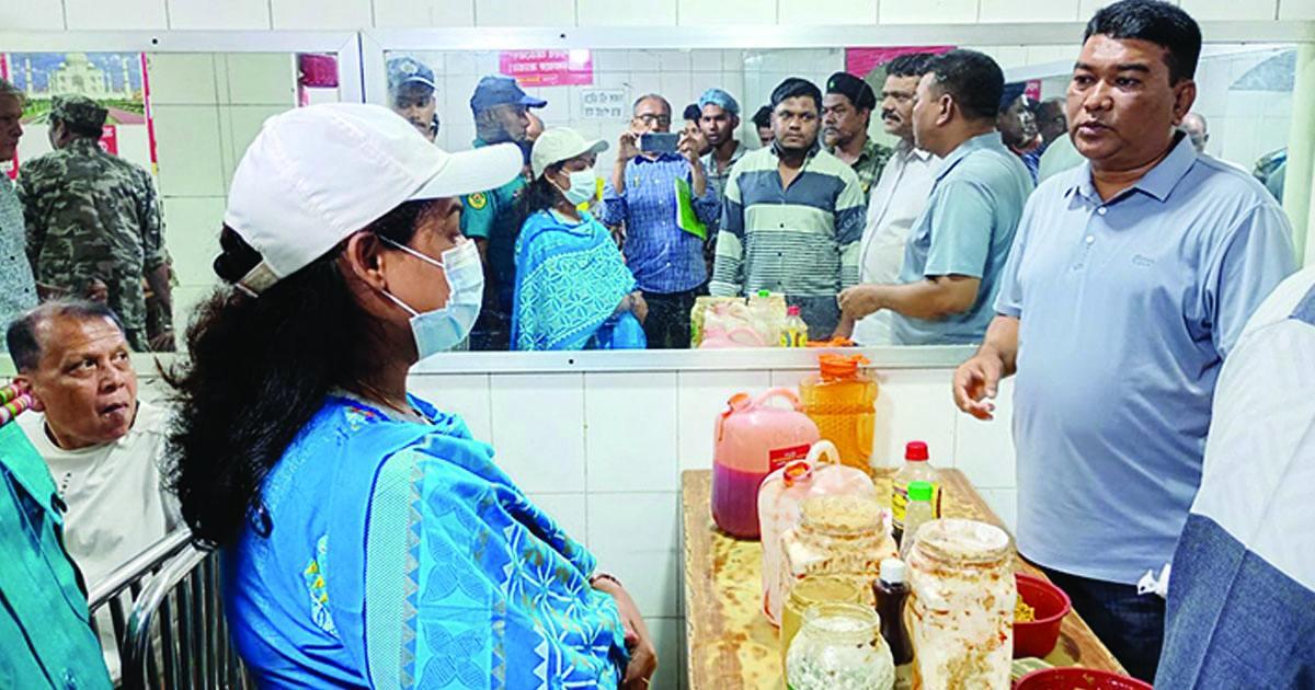 চট্টগ্রামে খাবারে রাসায়নিক ব্যবহার: দুই রেস্টুরেন্টকে জরিমানা