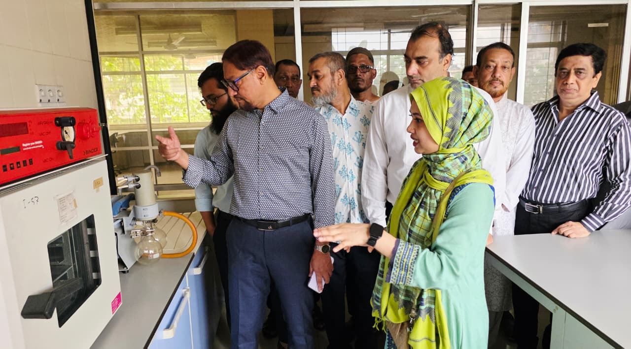 নির্ভুল পরীক্ষা ও আধুনিক যন্ত্রপাতি ব্যবহারের মাধ্যমে নিরাপদ খাদ্য নিশ্চিত করতে হবে: মেয়র শাহাদাত