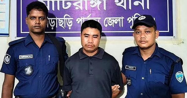 খাগড়াছড়িতে পিস্তল ঠেকিয়ে মোটরসাইকেল আরোহী এক স্কুলশিক্ষিকাকে তুলে নিয়ে ধর্ষণ