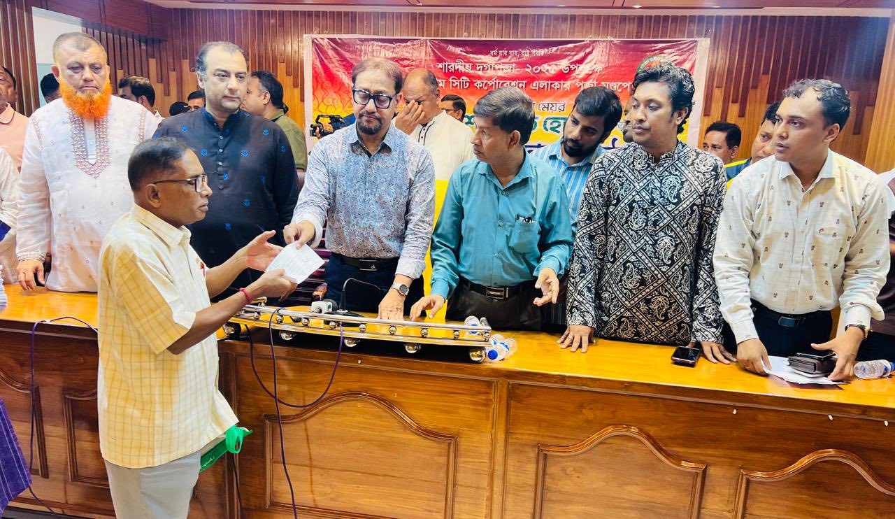 চট্টগ্রামকে সম্প্রীতির শহর হিসেবে গড়ে তুলতে চাই: মেয়র শাহাদাত