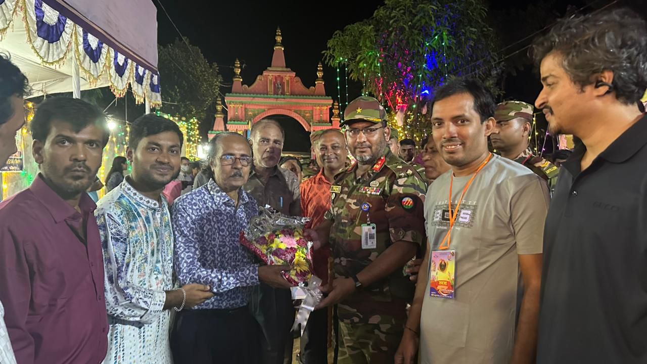 পটিয়ায় দুর্গাপূজা উপলক্ষে সেনাবাহিনীর বিশেষ নিরাপত্তা ব্যবস্থা