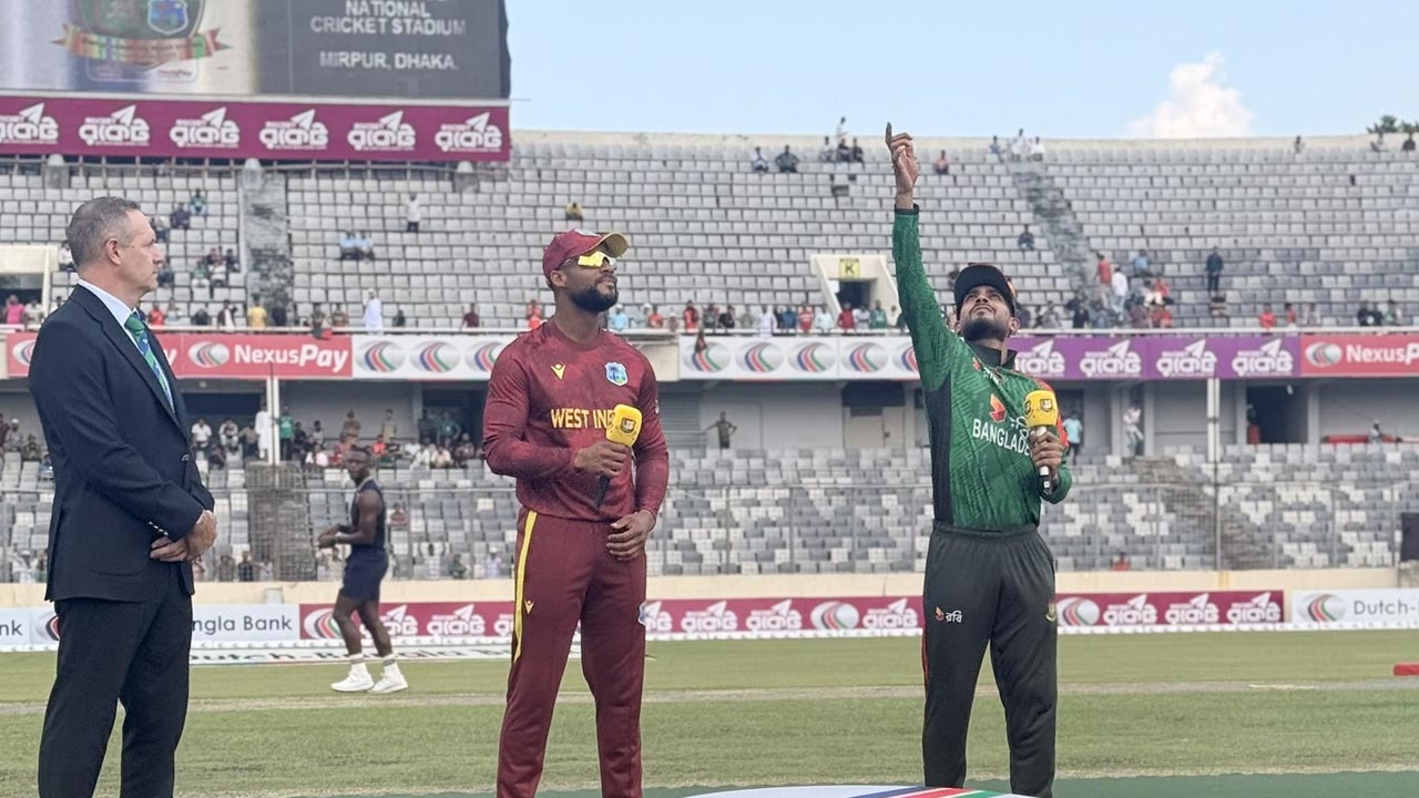 দ্বিতীয় ওয়ানডেতে সিরিজ নিশ্চিতের লক্ষ্যে মাঠে বাংলাদেশ, টস জিতে ব্যাটিংয়ে বাংলাদেশ