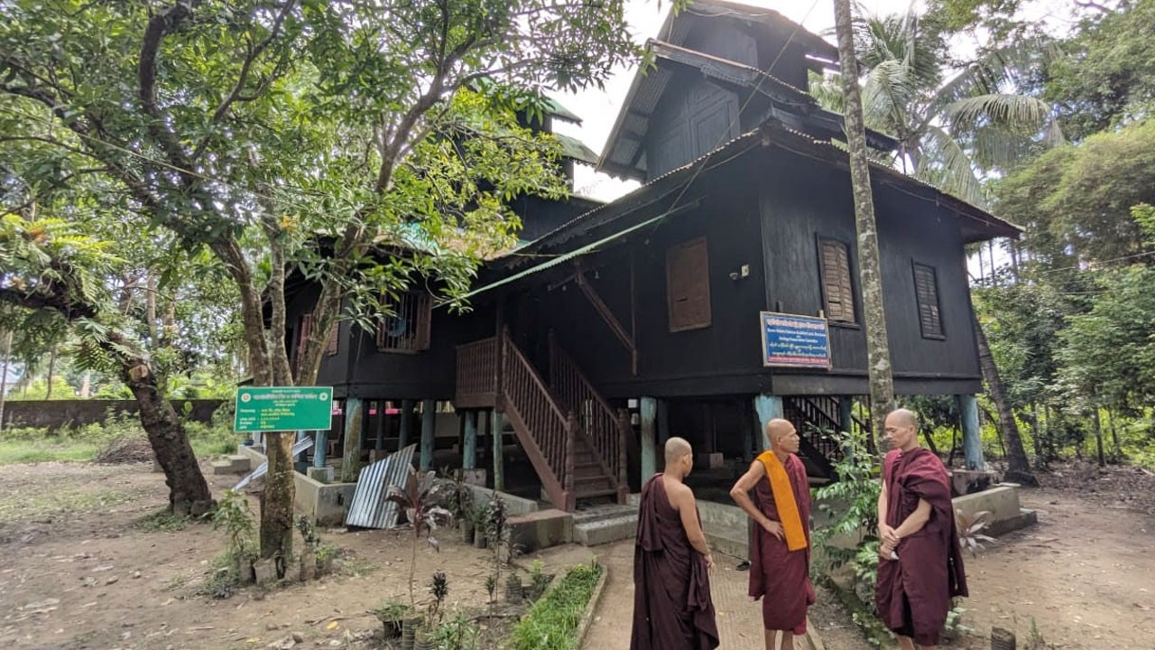 রামুতে বৌদ্ধ ভিক্ষুর ঝু/ল/ন্ত ম/র/দে/হ উদ্ধার